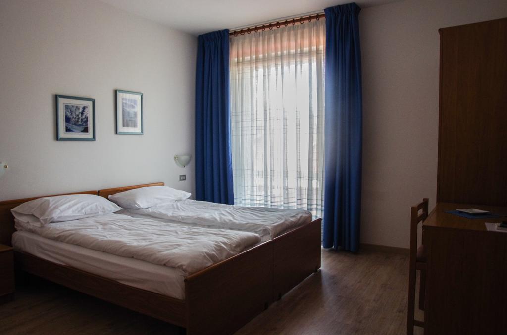 Hotel Villa Al Vento Torbole Sul Garda Eksteriør bilde
