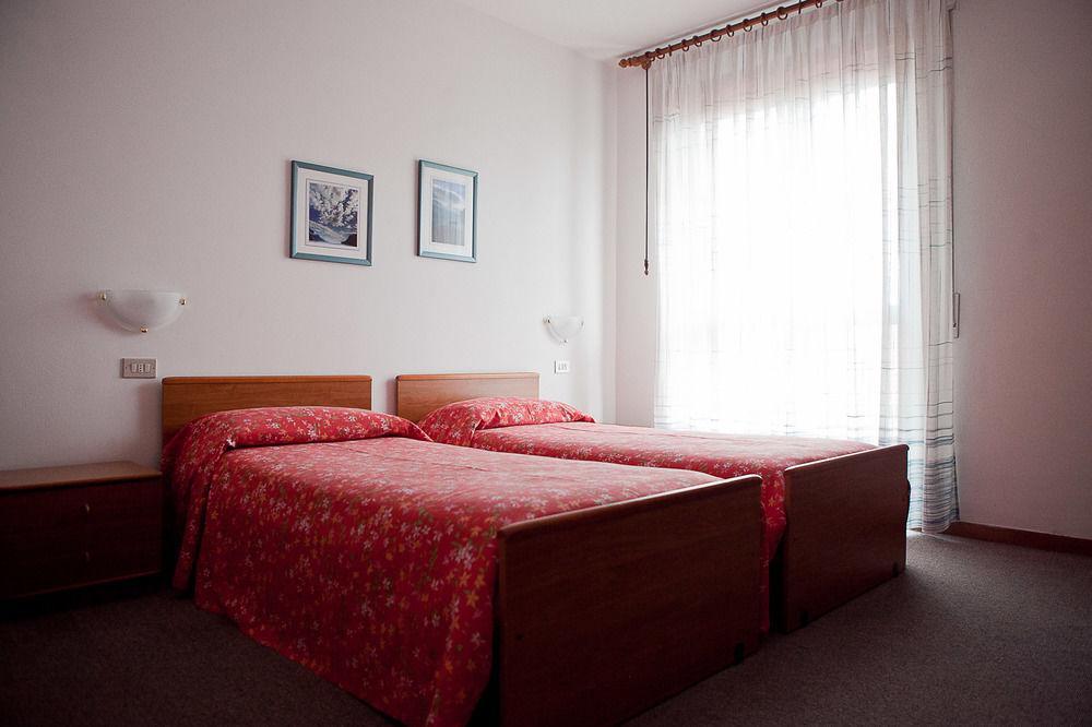 Hotel Villa Al Vento Torbole Sul Garda Eksteriør bilde