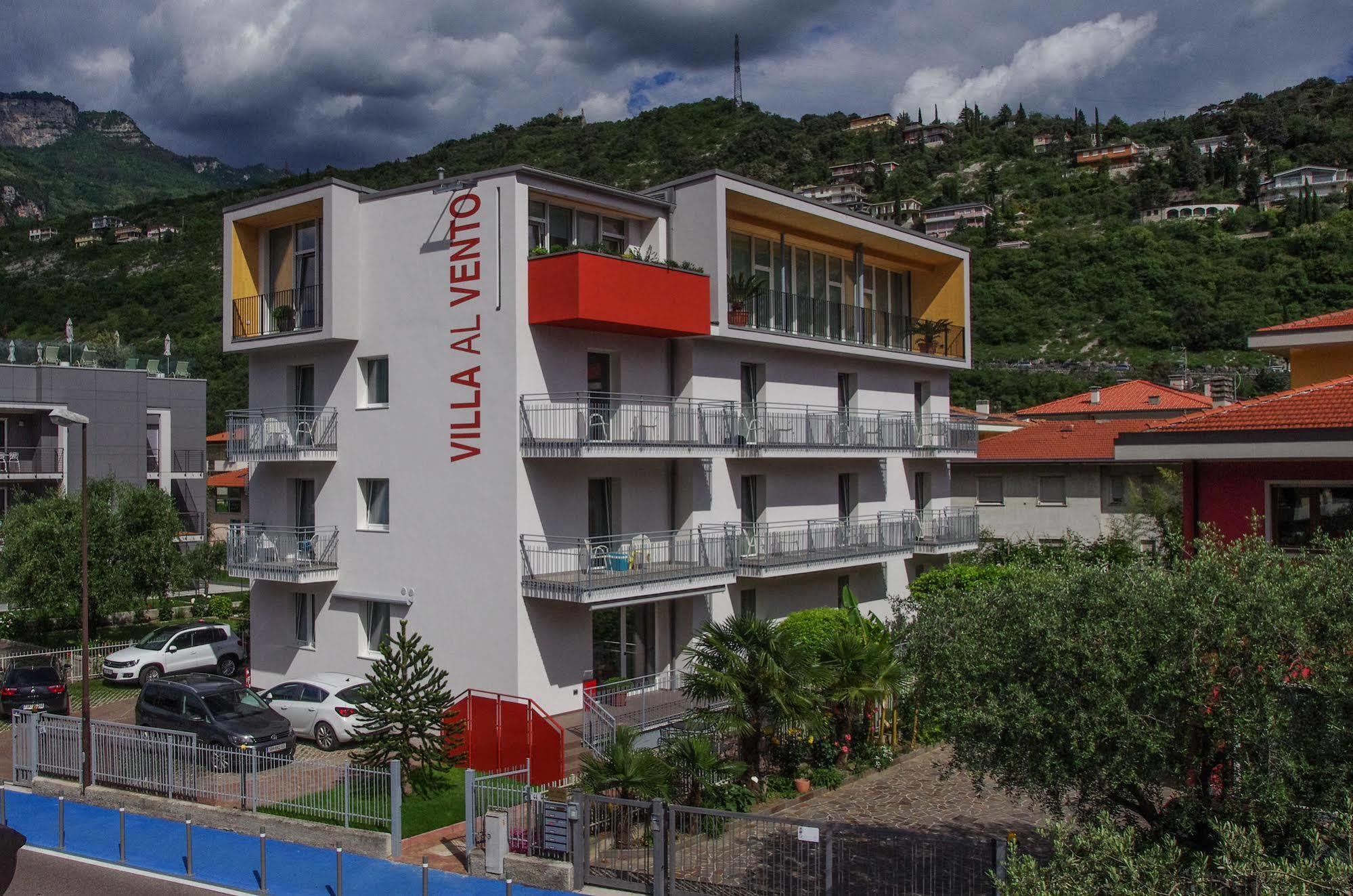 Hotel Villa Al Vento Torbole Sul Garda Eksteriør bilde