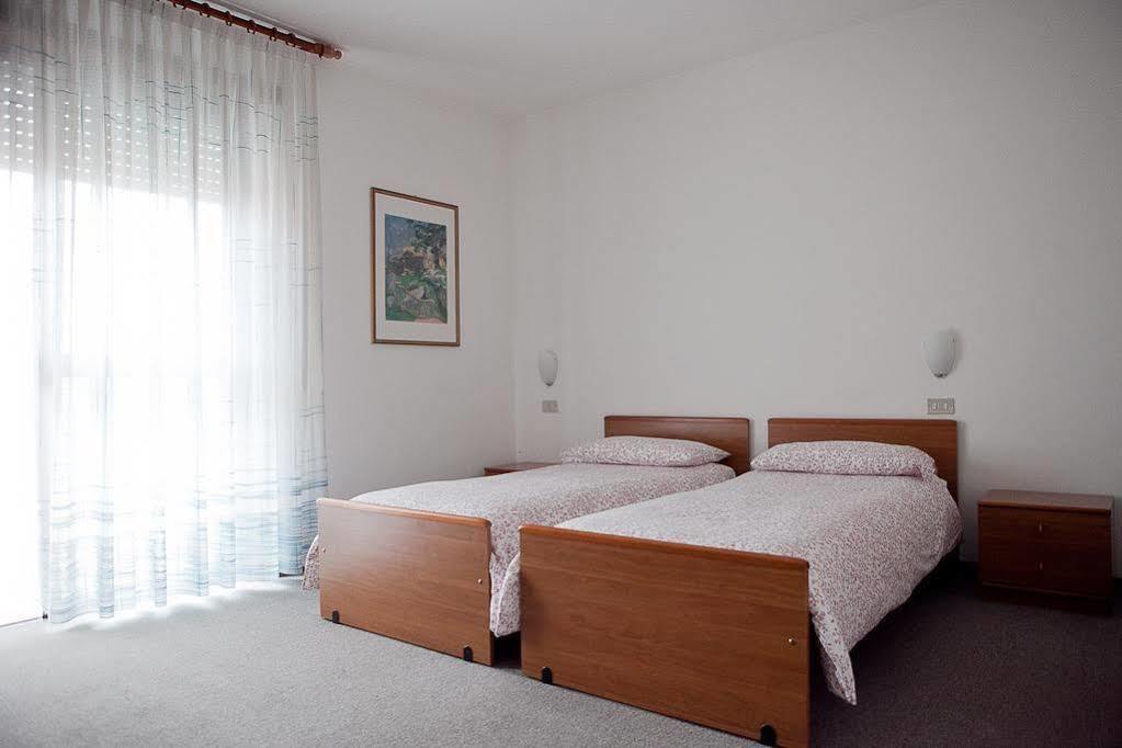 Hotel Villa Al Vento Torbole Sul Garda Eksteriør bilde